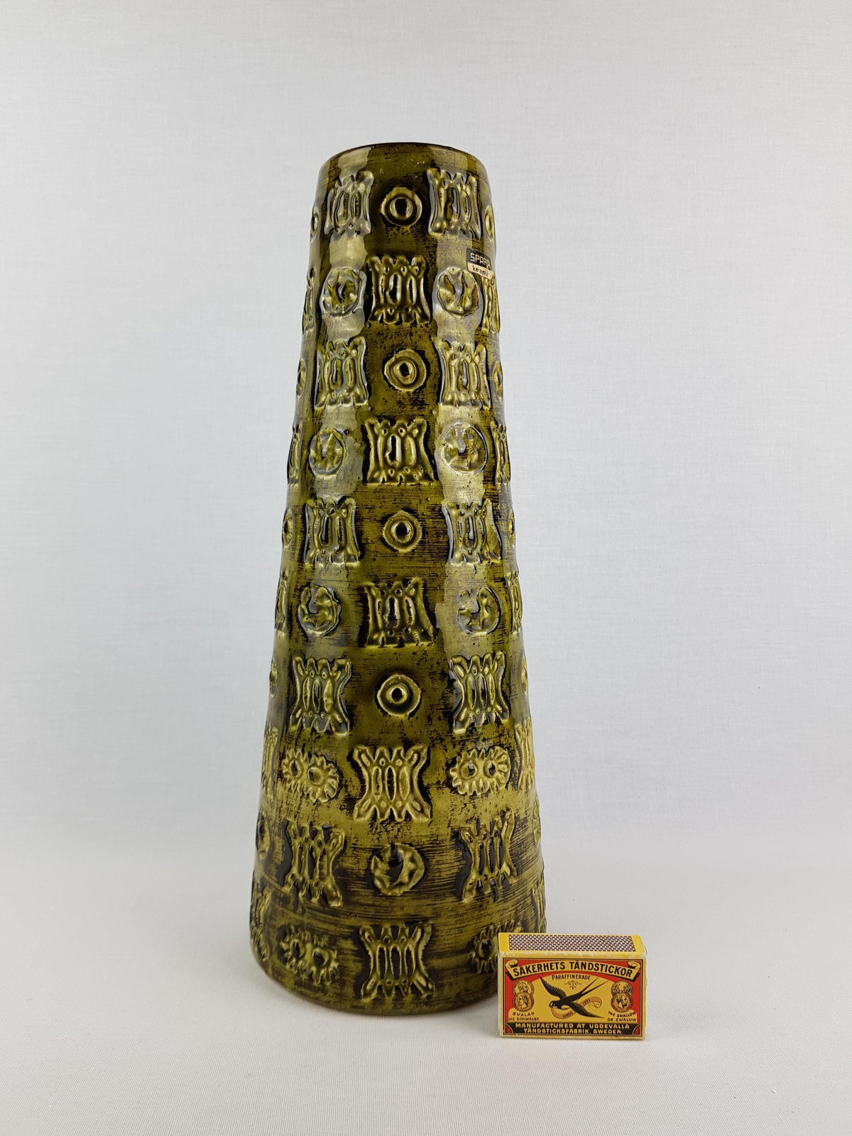 Vintage SPARA KERAMIK Olive Green Vase with Relief Decor Design By Halidan Kutlu 624-36 West German Pottery 1970s