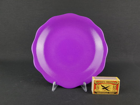Vintage FLORA GOUDA HOLLAND Keramiek Ceramic Purple Lilac Plate 1065 Dutch Pottery 1970s