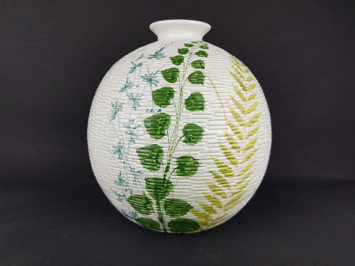 Vintage BITOSSI Flavia Montelupo White Ball Vase with Green Relief Flower Decor 9-9 Italy