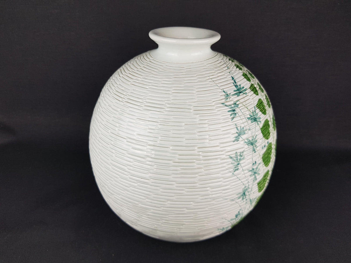 Vintage BITOSSI Flavia Montelupo White Ball Vase with Green Relief Flower Decor 9-9 Italy