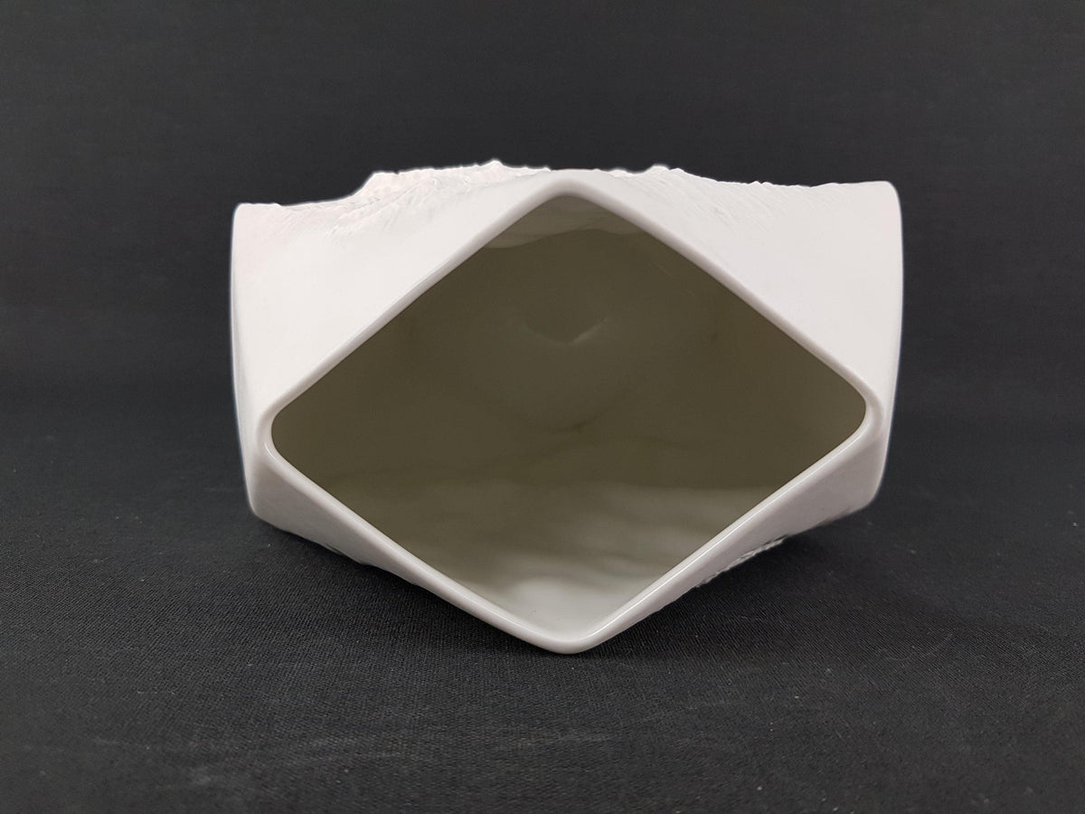 Vintage AK KAISER Biscuit Porcelain Vase Bergkristall Series 275/17 by Martin Freyer White Diamond Vase West Germany 1970s