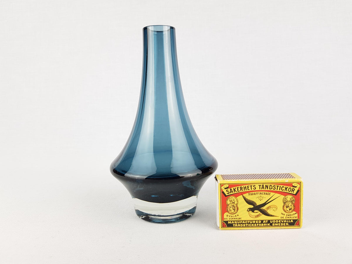Vintage RIIHIMAEN LASI Blue/ Purple Glass Rocket Vase 1379 Finland Scandinavia 1970s