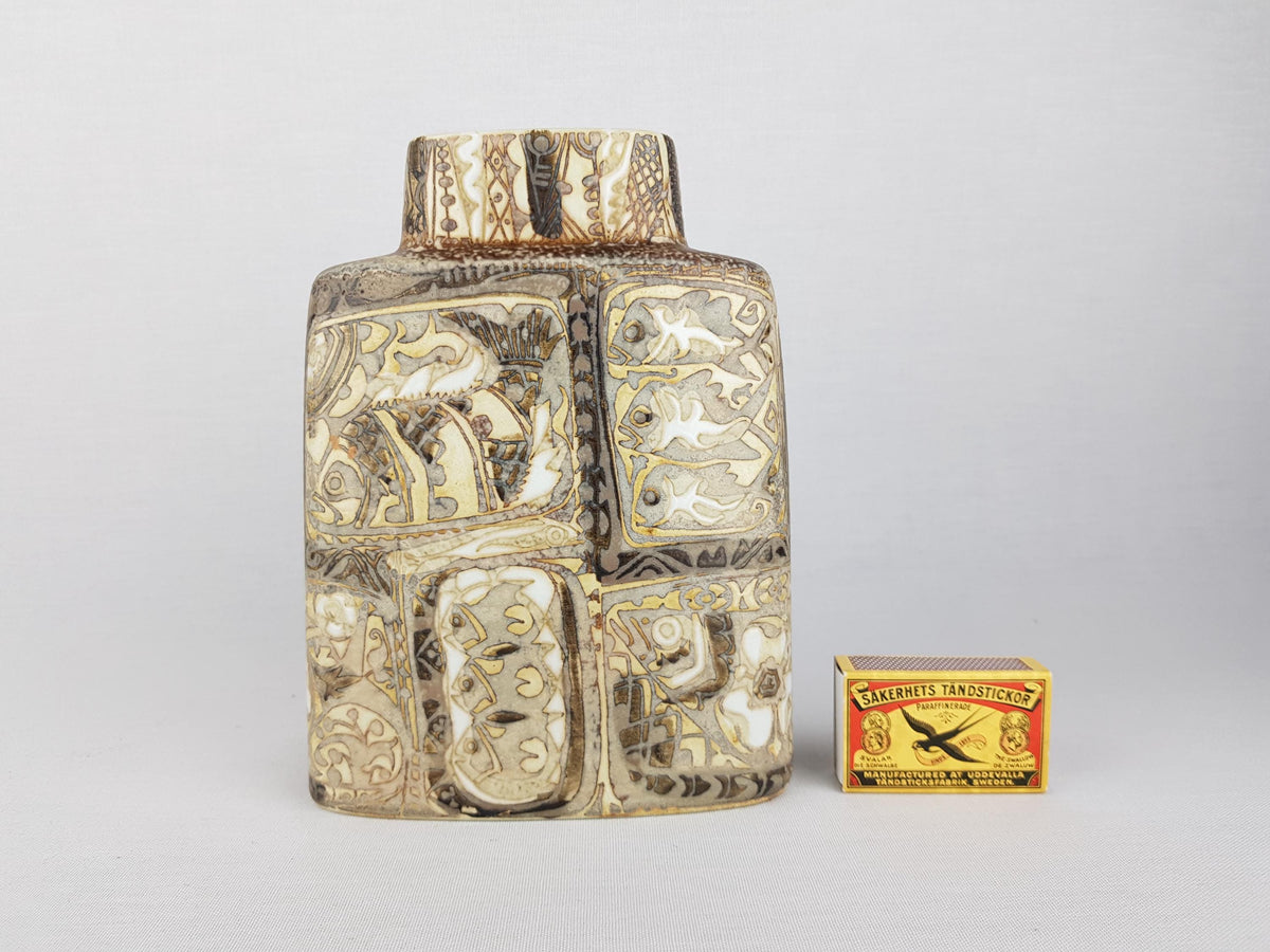 Vintage ROYAL COPENHAGEN Vase from the Fajance Series 719/3121 by Nils Thorsson from Denmark 1960s