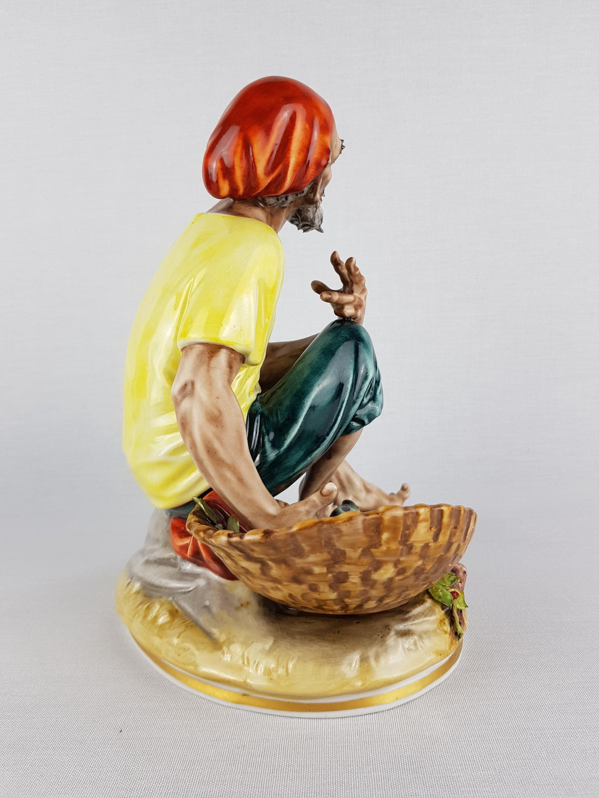 Vintage 1950s SANDIZELL HOFFNER & Co German Porcelain Figurine – Old Capodimonte Neapolitan Fisherman Seller