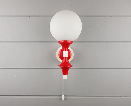 Vintage QUELLE Red and White Wall Lamp Design By Richard Essig 1960s - 1970s