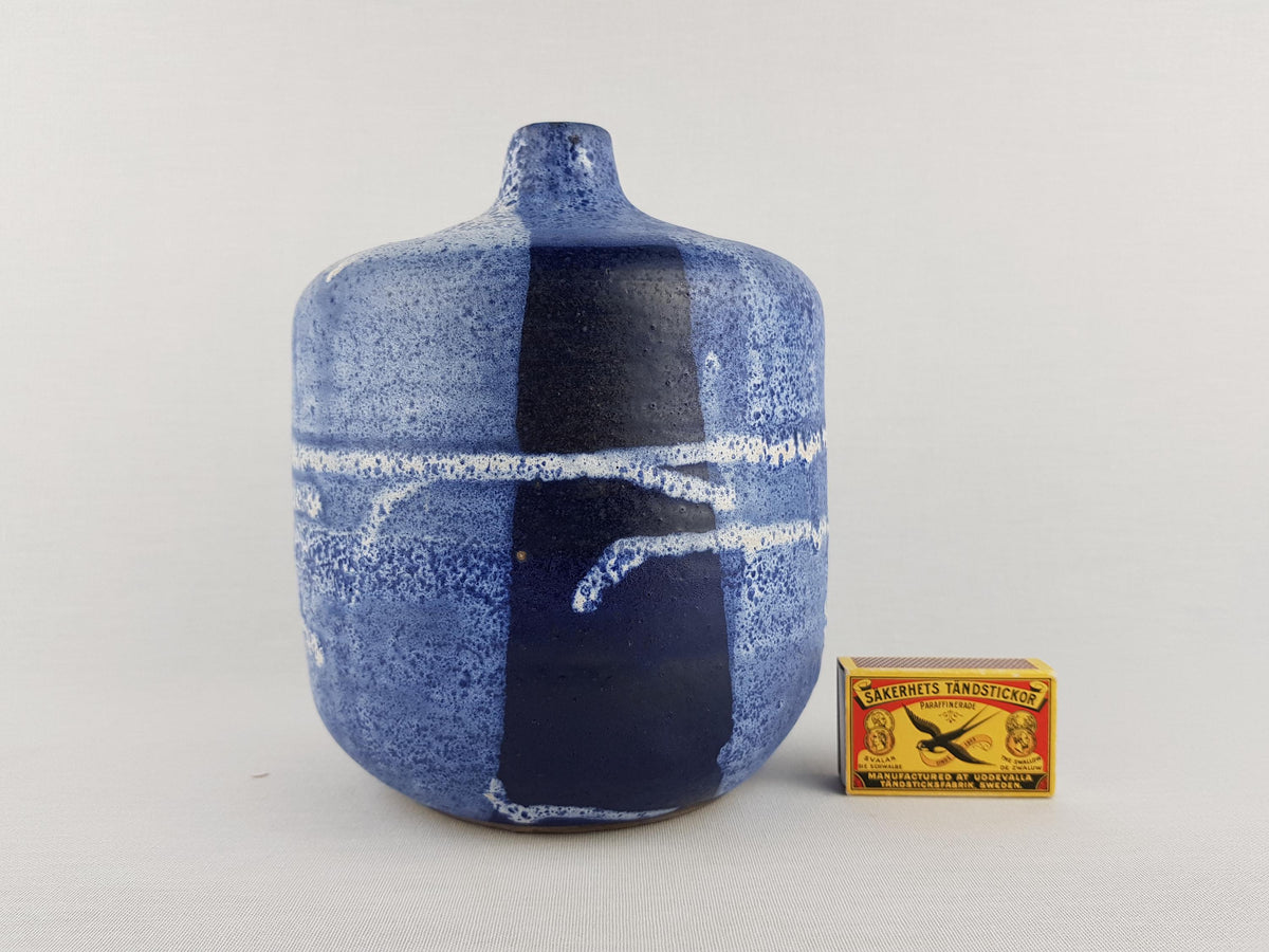 Vintage KARL JUTTNER Blue and White Abstract Vase East German Studio Art Pottery 1960's