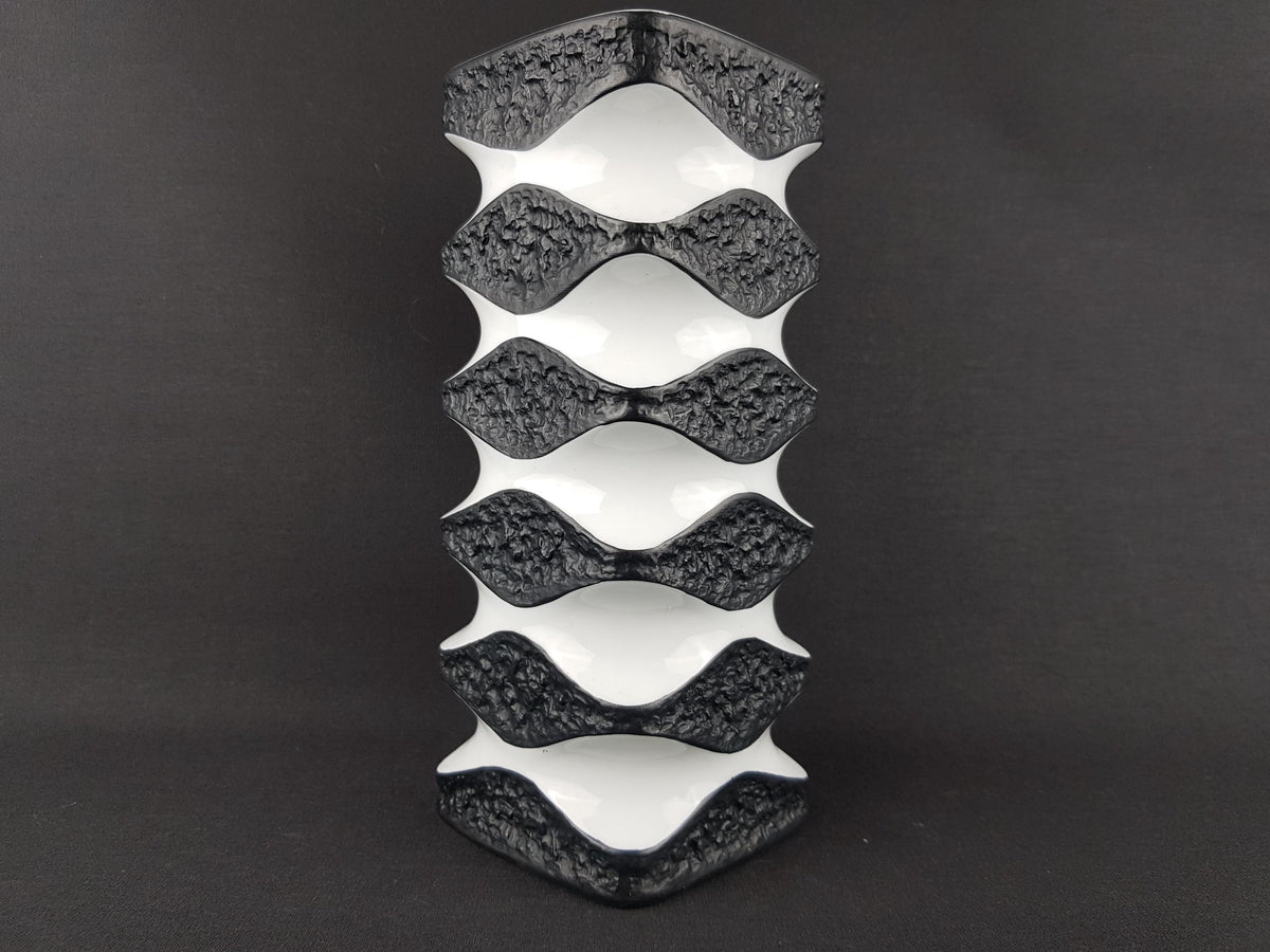 Vintage KERAFINA Porzellanfabrik Black and White Op Art Vase 640/3 – Royal KPM Bavaria – Designed by Ernst Fenzl – West Germany 1970s