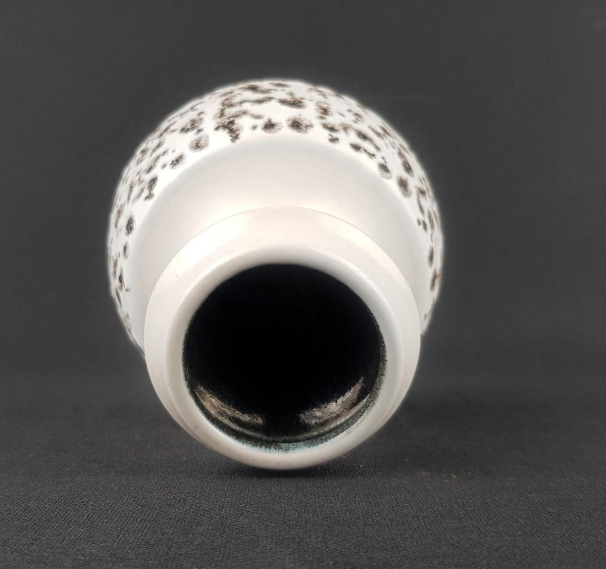 Vintage STEULER KERAMIK White Fat lava Vase 319-10 West German Pottery 1960s