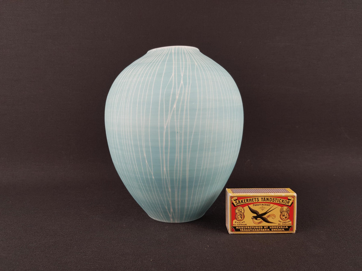 Contemporary ANNA SYKORA Studio Art Pottery Vase - Terra Sigillata Porcelain (Berlin, Germany)