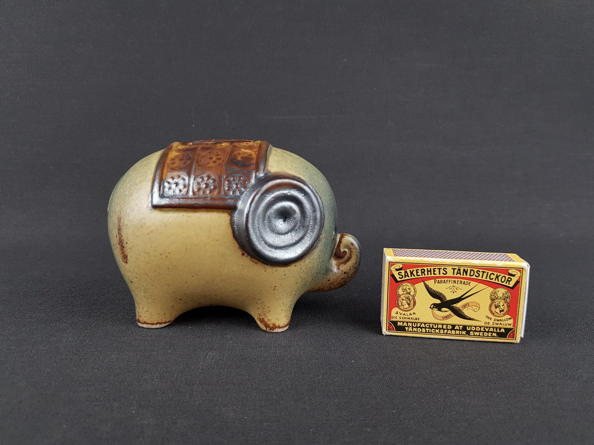 Vintage JAPANESE PIGGY BANK Ceramic Figurine Possibly Imported By Otagiri / Saving Money / Japanese Pottery 1960s 1970s