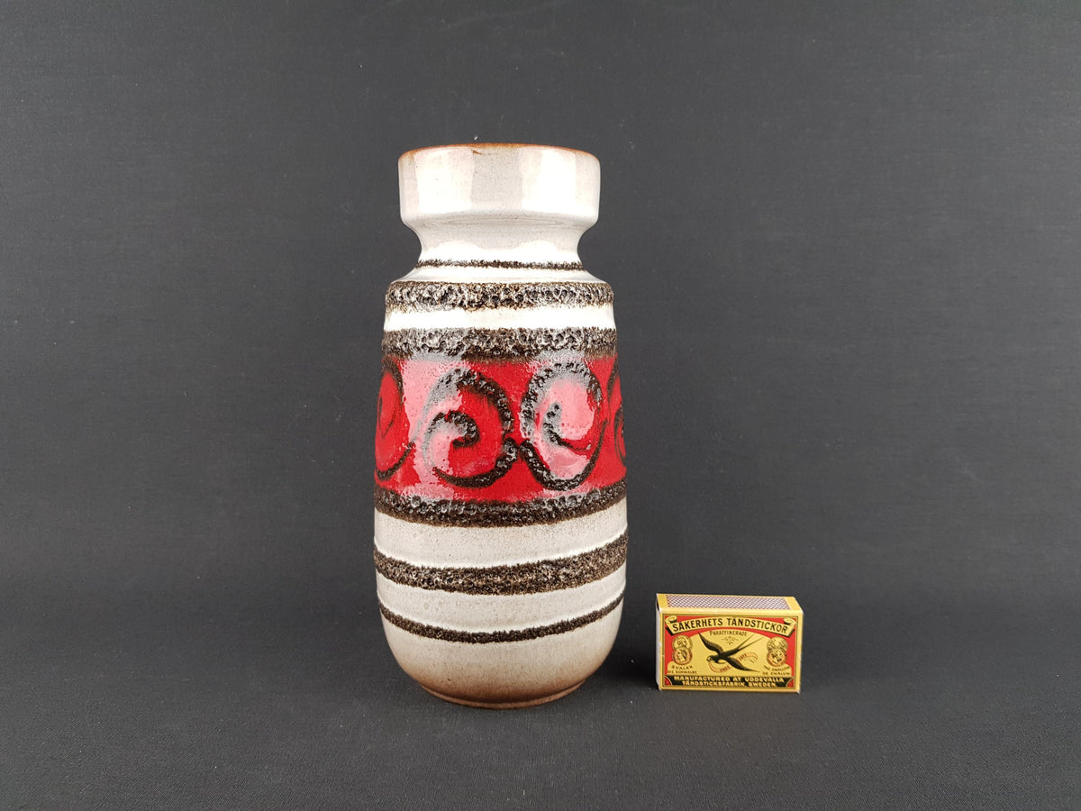 Vintage SCHEURICH KERAMIK White Vase With Fat lava Swirl Decor 242-22 West German Pottery 1970s