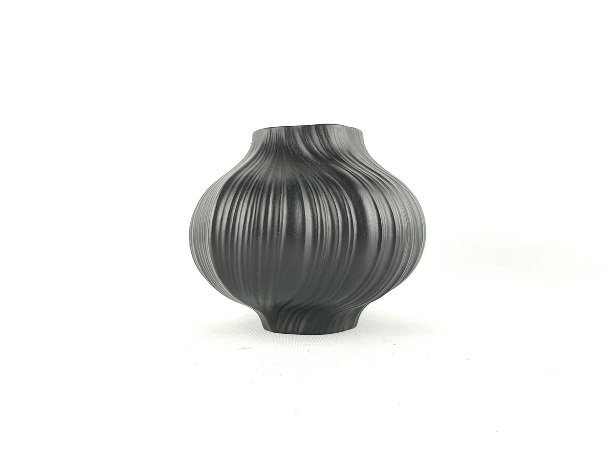 Vintage ROSENTHAL Studio Linie Porcelaine Noire Relief Vase 1970s by Martin Freyer West Germany
