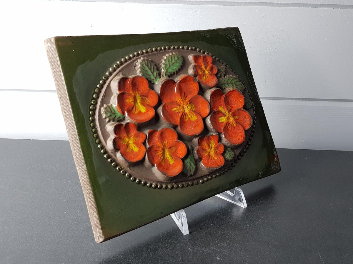 Vintage Scandinavian JIE GANTOFTA SWEDEN Wall Plate Flower decor 850 1960s