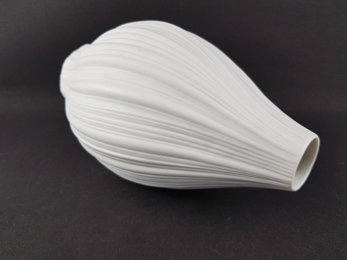 Vintage ROSENTHAL White Studio Linie Porcelaine Relief Vase by Martin Freyer West Germany 1970s