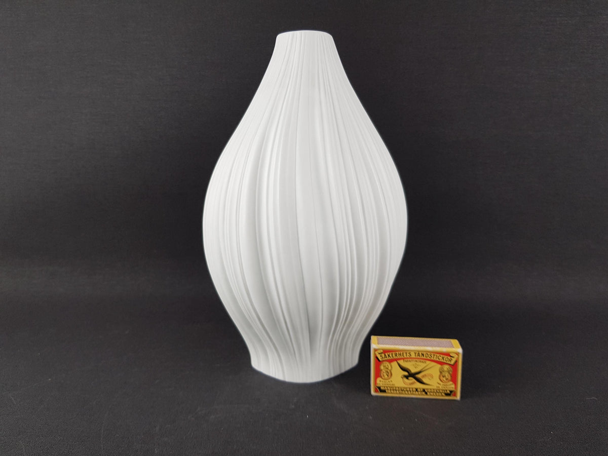 Vintage ROSENTHAL White Studio Linie Porcelaine Relief Vase by Martin Freyer West Germany 1970s