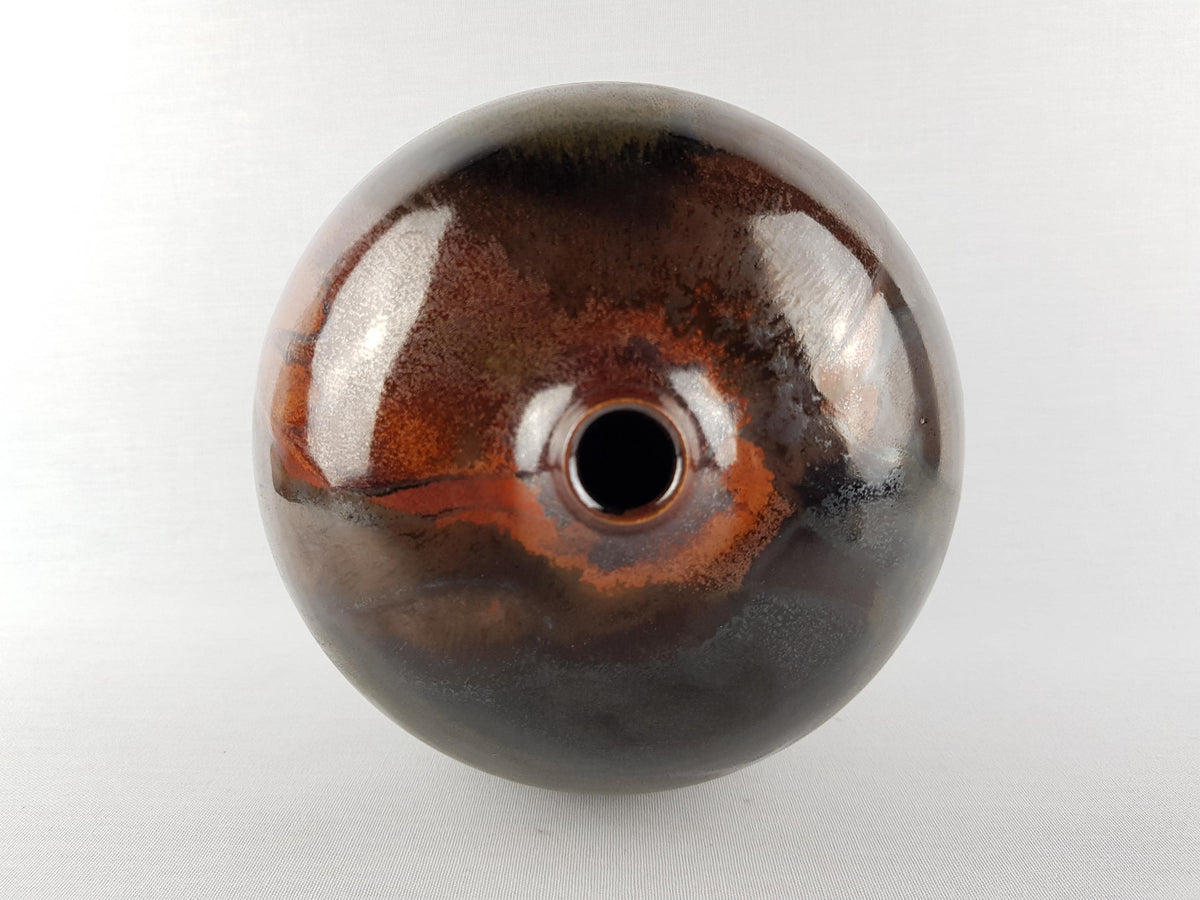 Vintage JAPANESE ART POTTERY Dark Brown Vase with metallic colors, Japanese studio pottery, high-fire reduction, late 20th century.