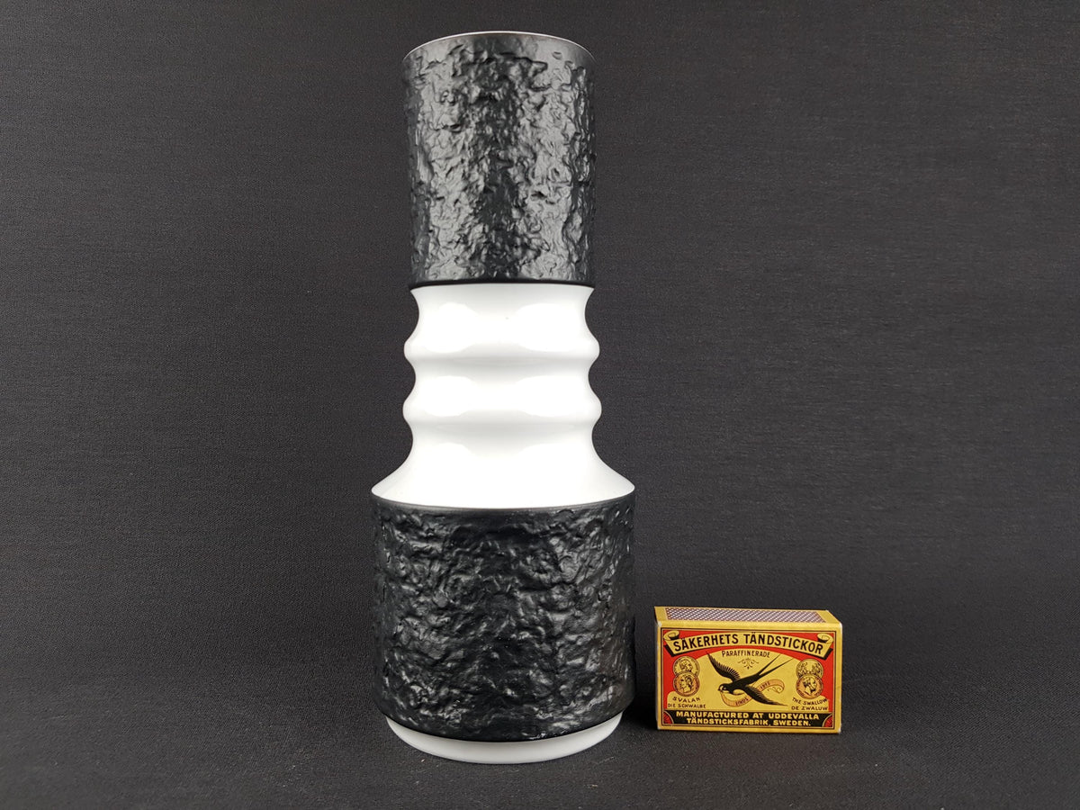 Vintage KERAFINA Porzellanfabrik Black and White Biscuit Porcelain Vase 599/2 – Royal KPM Bavaria – West Germany 1970s