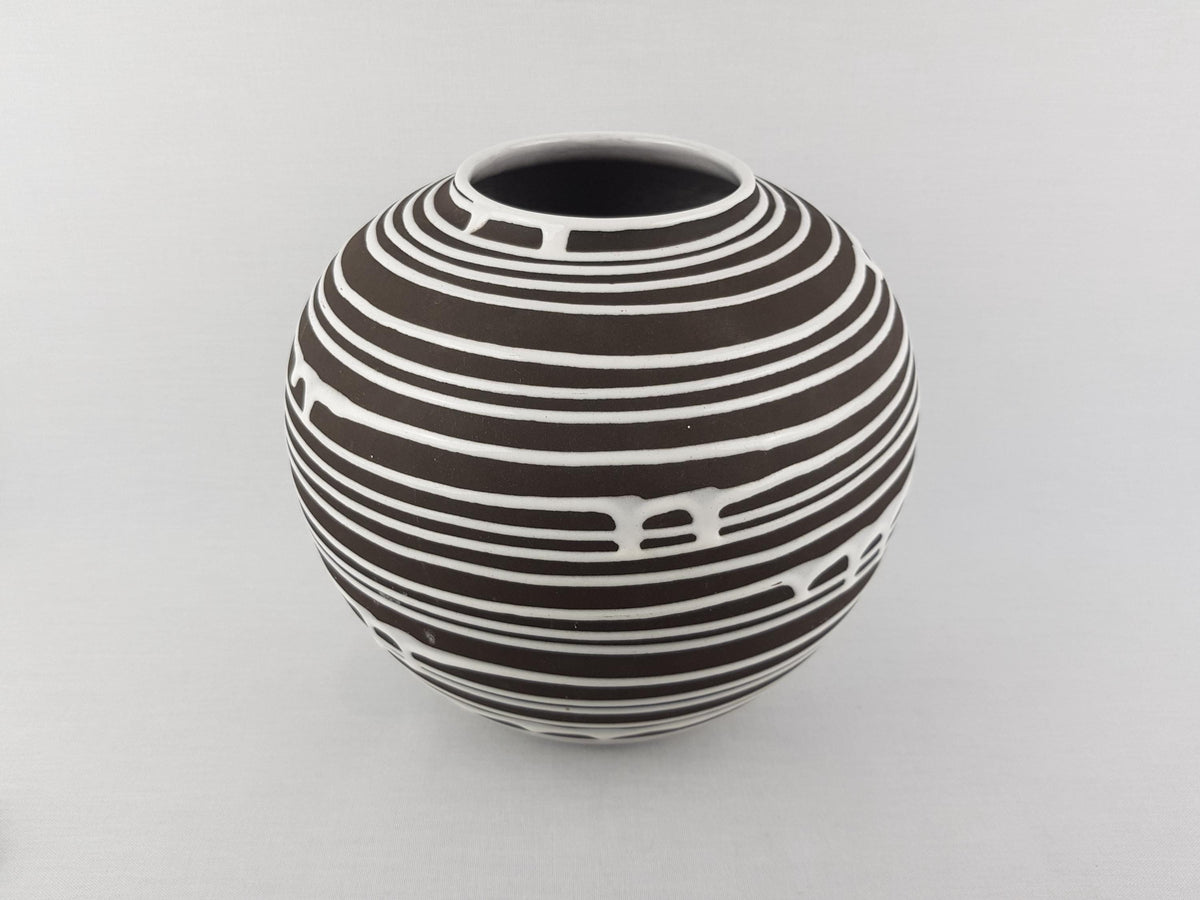 Vintage SCHLOSSBERG KERAMIK Ball Vase 109-23 with Roulette decor by Liesel Spornhauer 1950s
