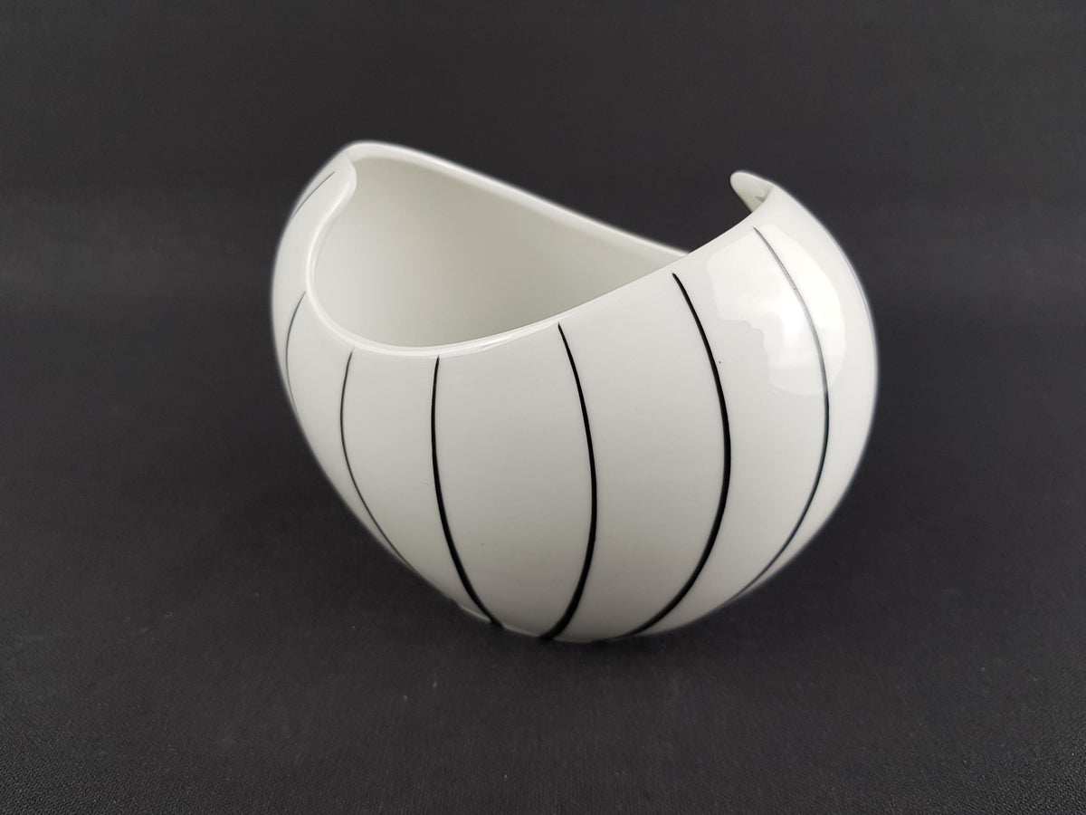 Vintage CREIDLITZ BAVARIA White Porcelain Folted Bowl West German Pottery 1960s 1970s