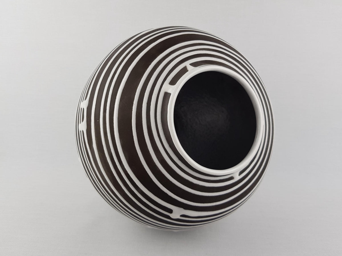 Vintage SCHLOSSBERG KERAMIK Ball Vase 109-23 with Roulette decor by Liesel Spornhauer 1950s