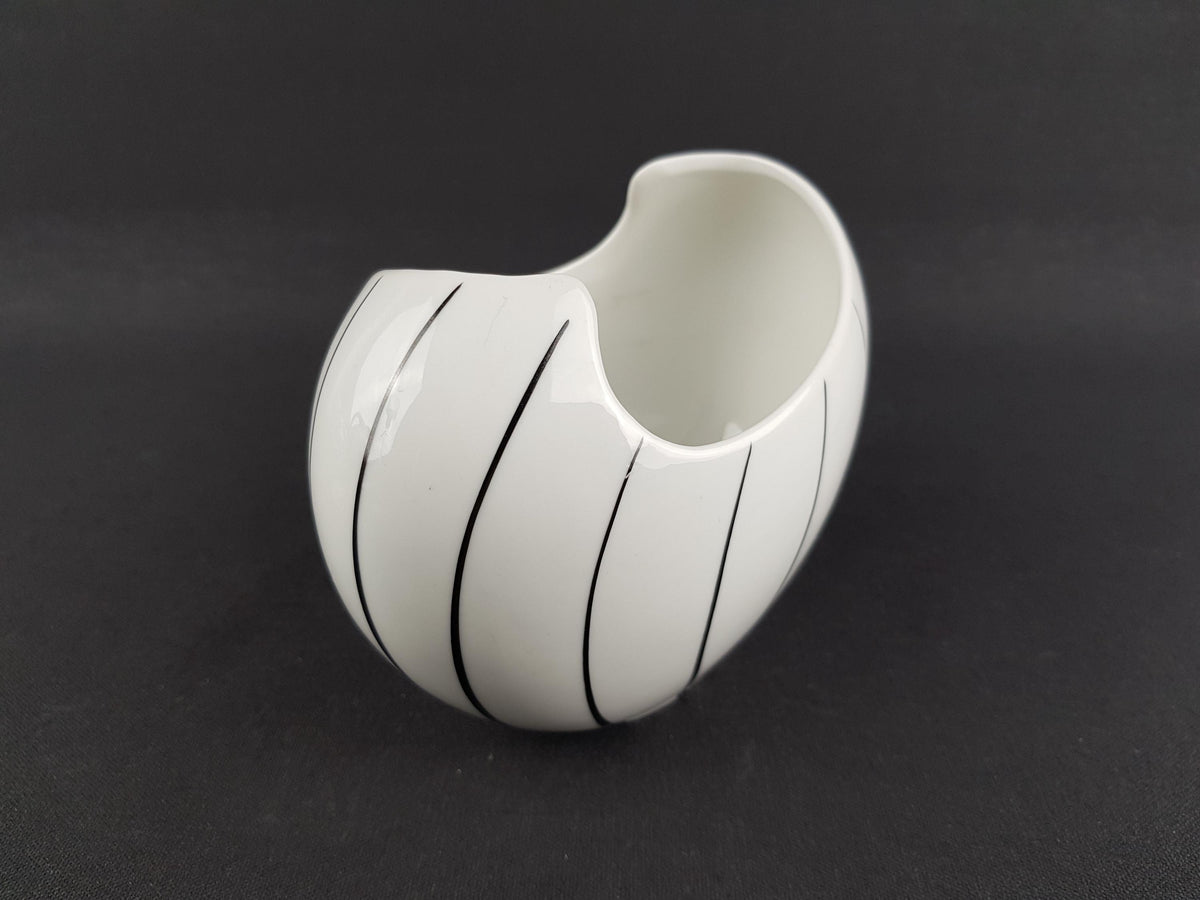 Vintage CREIDLITZ BAVARIA White Porcelain Folted Bowl West German Pottery 1960s 1970s