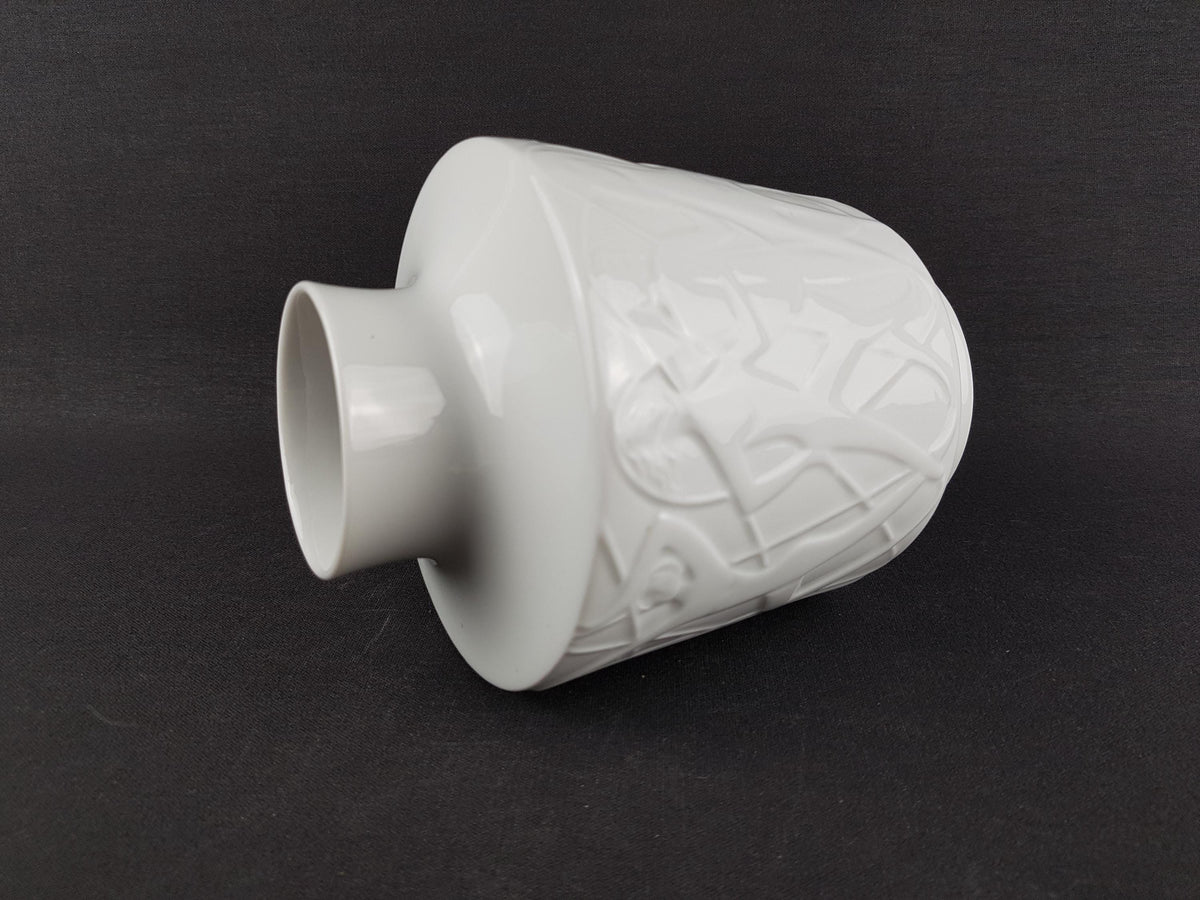 Vintage EDELSTEIN PORZELLAN White Glossy Vase with "Menschen im Paradies" decor by Kurt Wendler 1965