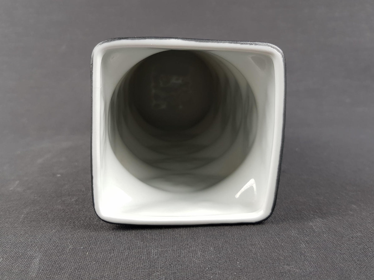 Vintage KERAFINA Porzellanfabrik Black and White Op Art Vase 640/2 – Royal KPM Bavaria – Designed by Ernst Fenzl – West Germany 1970s