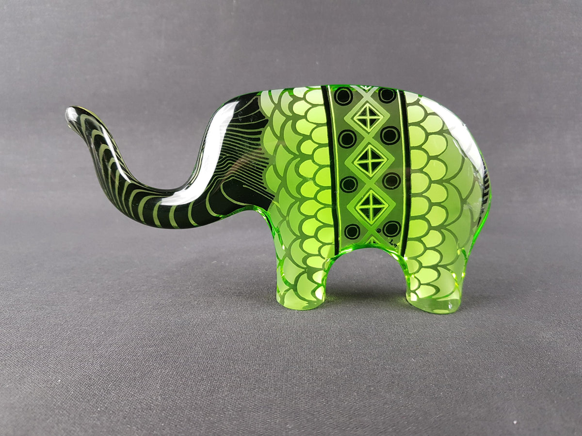 RARE -Vintage ABRAHAM PALATNIK Op Art Lucite Acryl Green Elephant Figurine Brasil Artemis Collection 1960-70