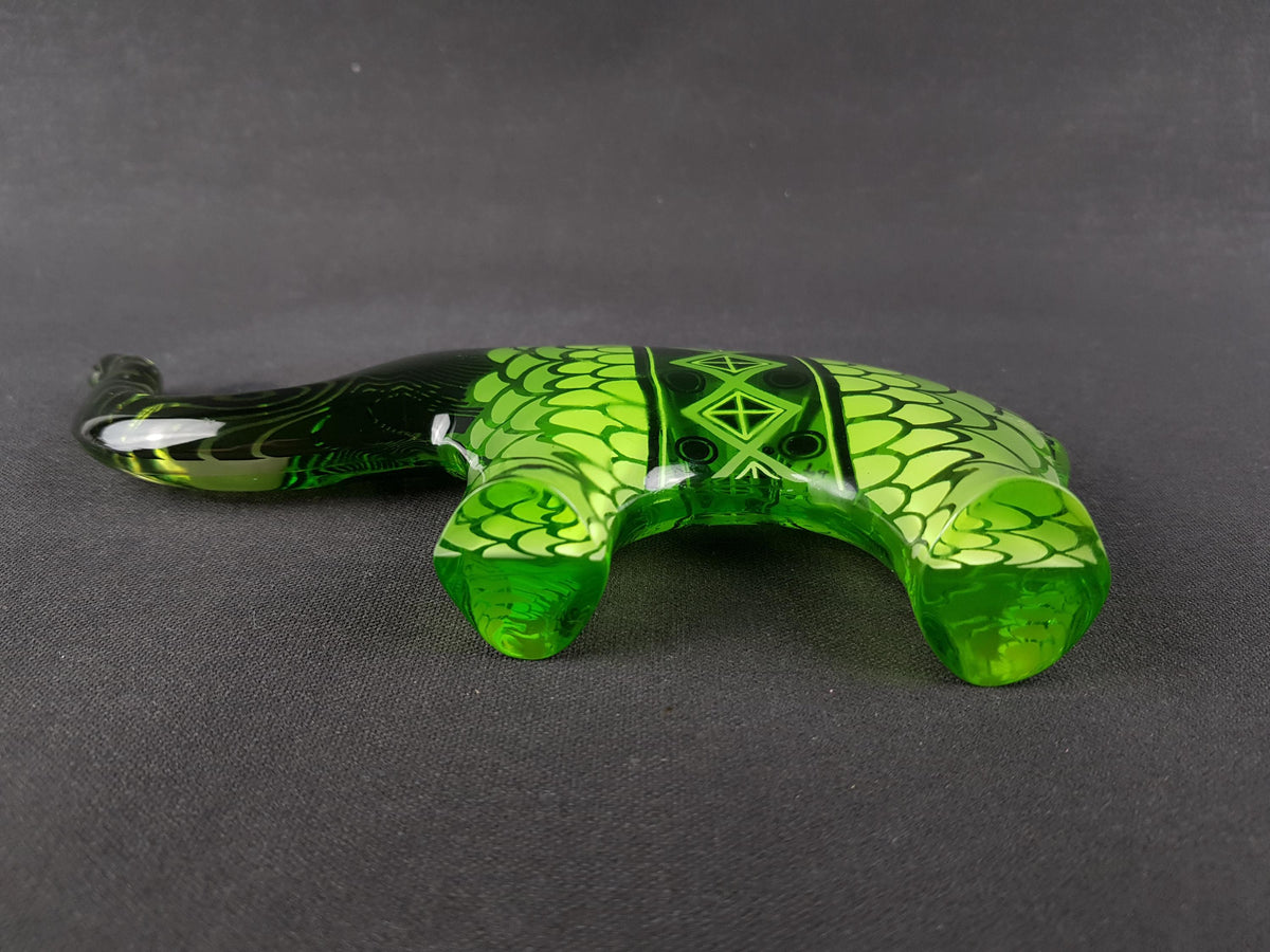 RARE -Vintage ABRAHAM PALATNIK Op Art Lucite Acryl Green Elephant Figurine Brasil Artemis Collection 1960-70