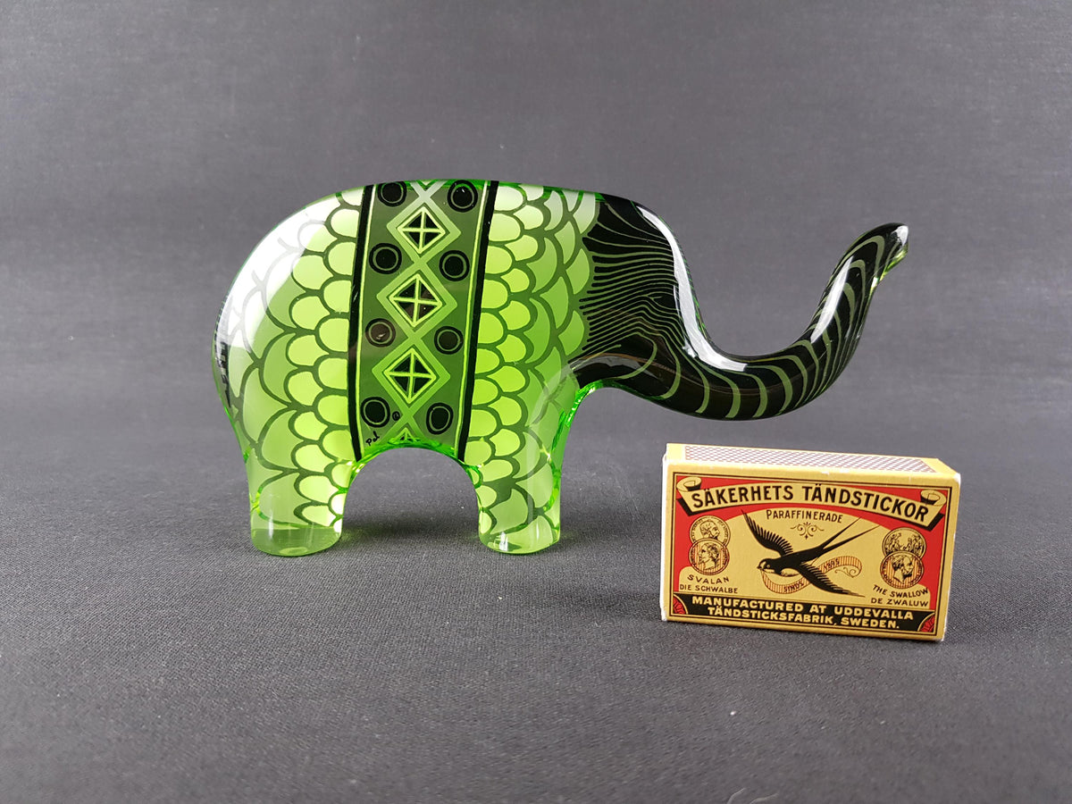 RARE -Vintage ABRAHAM PALATNIK Op Art Lucite Acryl Green Elephant Figurine Brasil Artemis Collection 1960-70