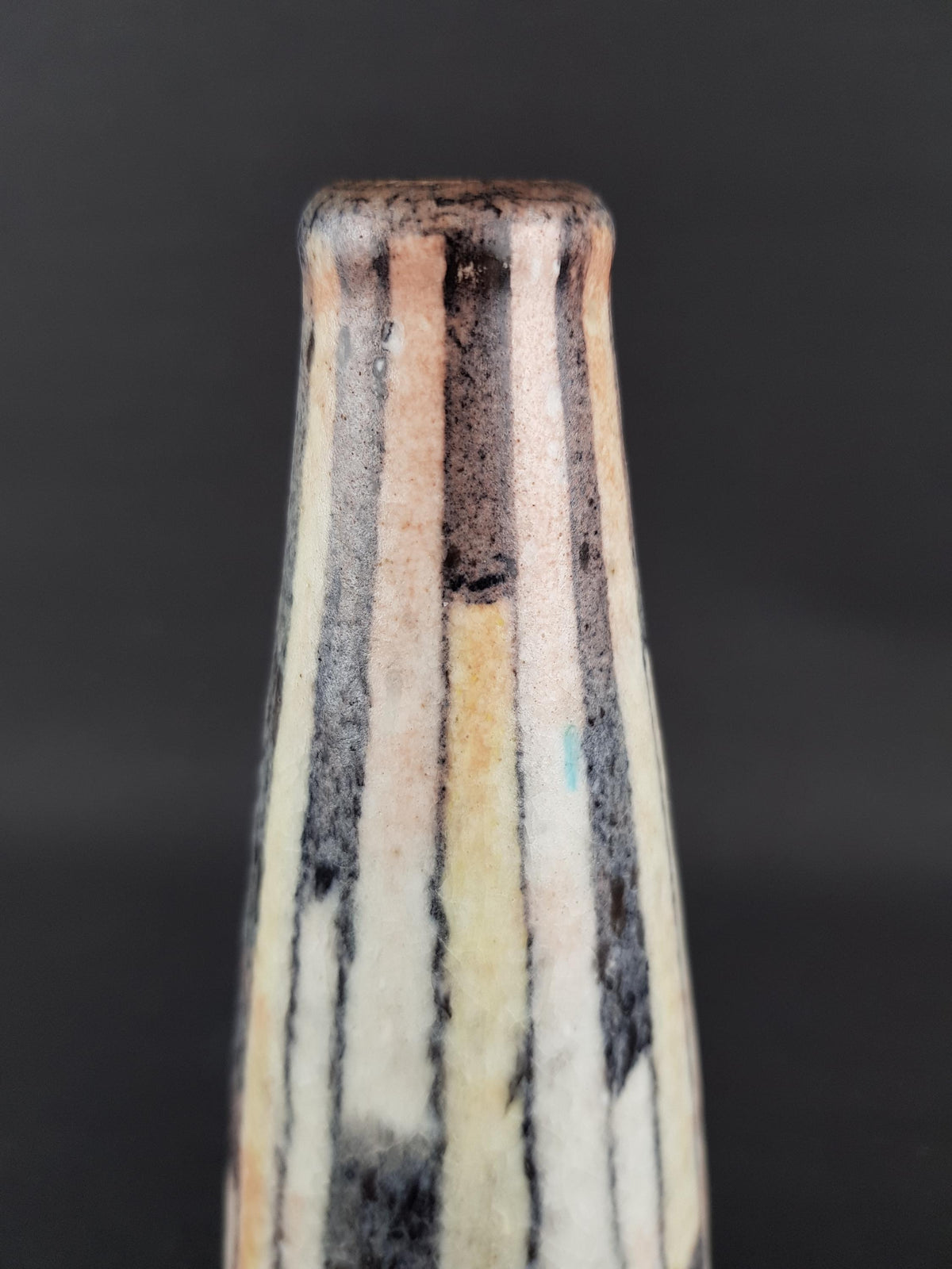 Very Rare! Margarete FRAUER and Heinz H. ENGLER Studio Art Pottery Vase Oberschwäbische Töpferwerkstatt Biberach, West Germany 1950's