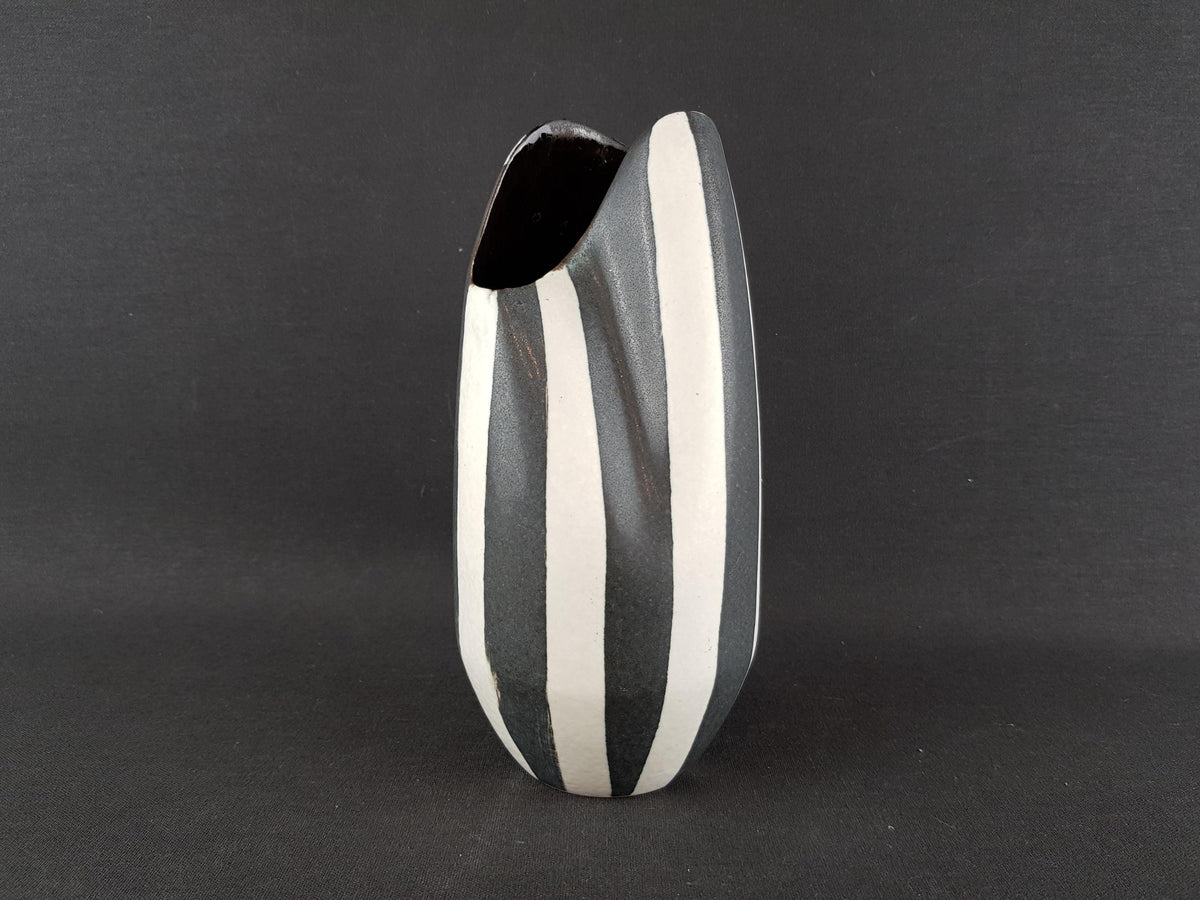 Vintage TAIRNBACHER MAJOLIKAFABRIK Stylish Vase 2065-20 West German Pottery 1950-60s