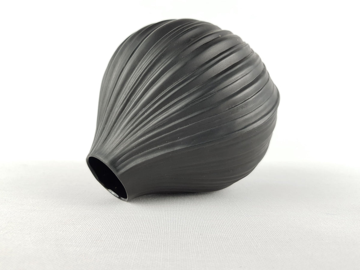 Vintage ROSENTHAL Studio Linie Porcelaine Noire Relief Vase 1970s by Martin Freyer West Germany