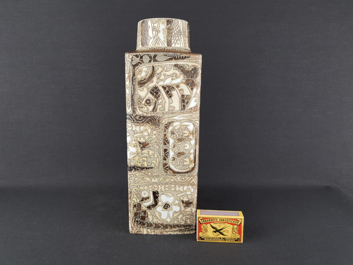 Vintage ROYAL COPENHAGEN Brown Vase from the Baca Design Line by Nils Thorsson from Denmark Danish Pottery 1960-70