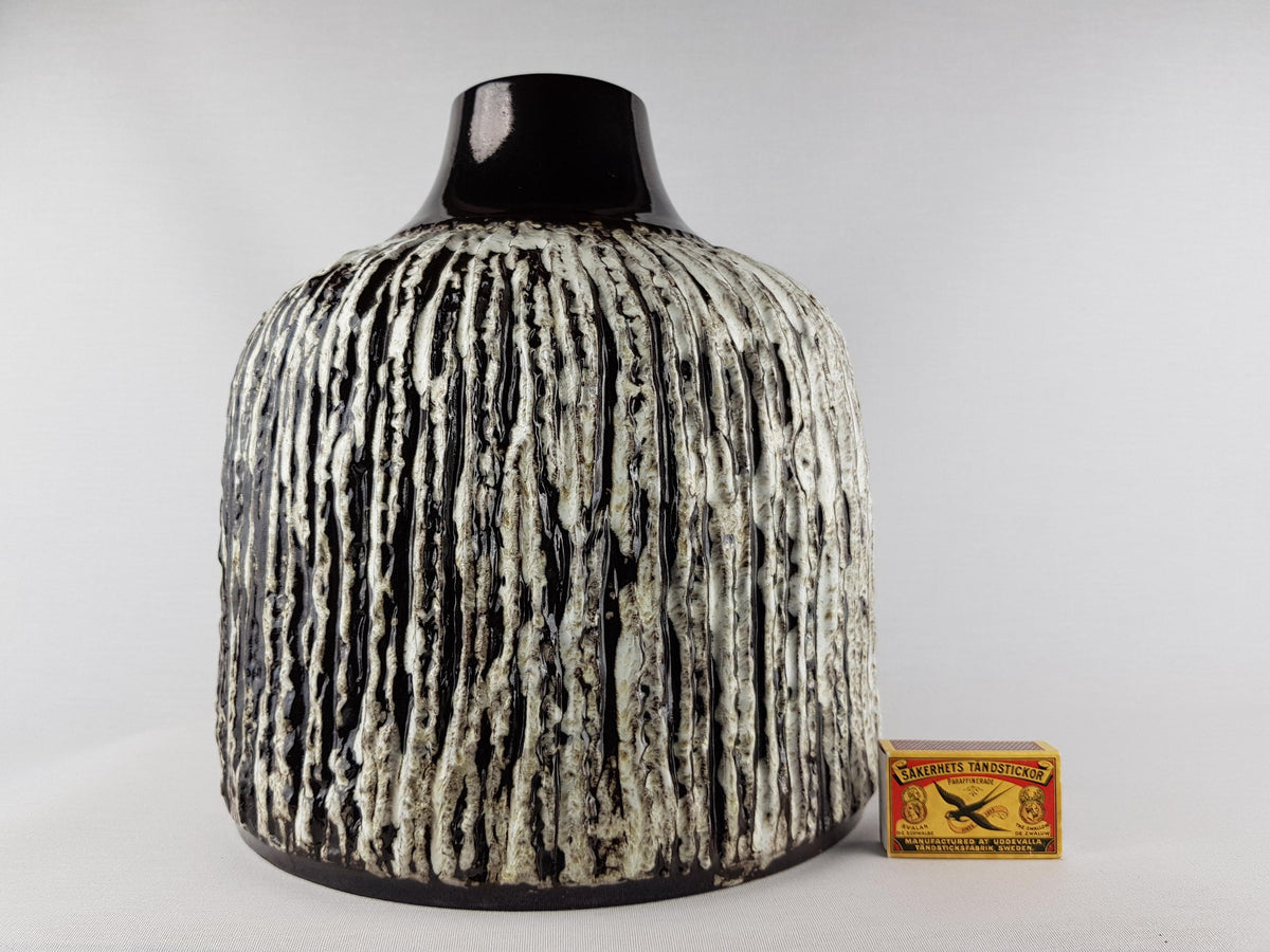 Vintage CERAMANO Metallic Brown Vase with SYRAKUS Decor 220 West German Pottery 1960s